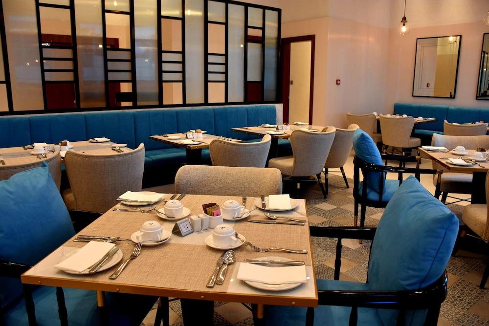 Tamani Marina Hotel & Apartments Dubai Exterior foto The interior of the restaurant