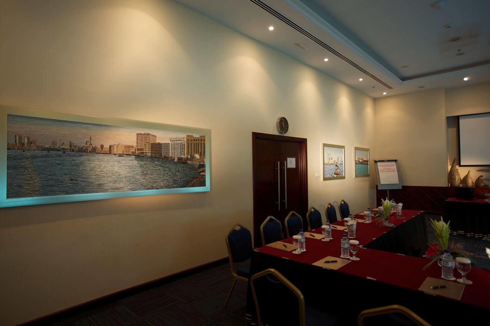 Tamani Marina Hotel & Apartments Dubai Exterior foto Meeting room