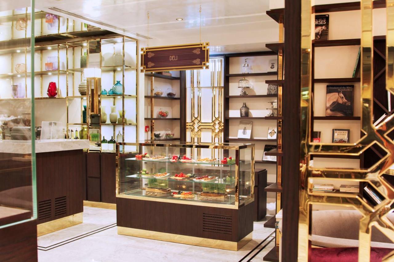 Tamani Marina Hotel & Apartments Dubai Exterior foto The interior of a typical shop